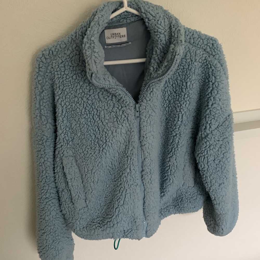URBAN OUTFITTERS CROPPED PUFF ZIP UP